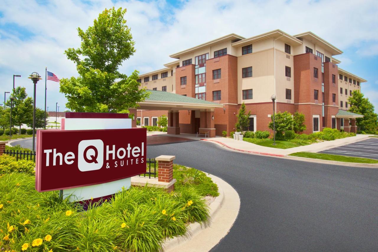 The Q Hotel & Suites Springfield Exterior photo