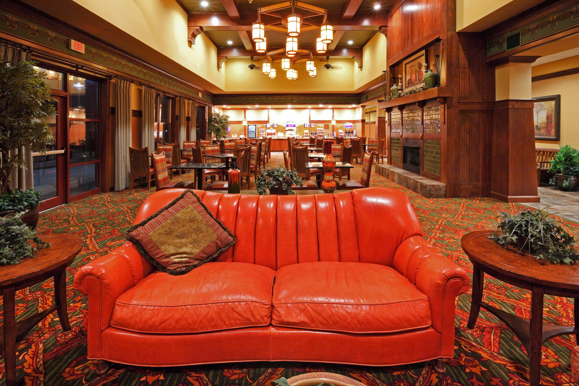 The Q Hotel & Suites Springfield Interior photo